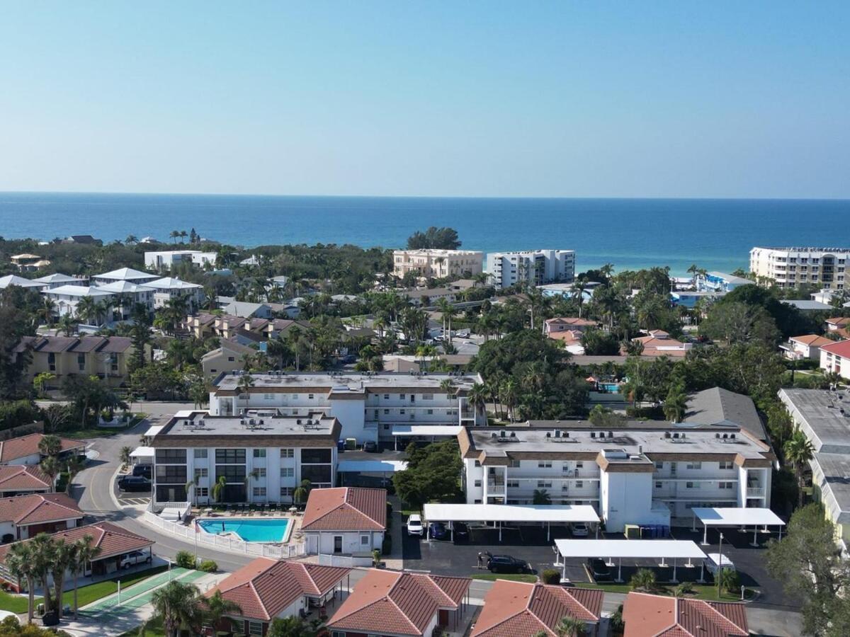 2 Bed 2 Bath Centrally Located On Siesta Key Sarasota Exterior photo