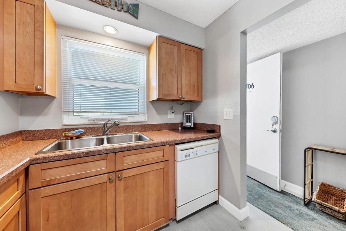 2 Bed 2 Bath Centrally Located On Siesta Key Sarasota Exterior photo